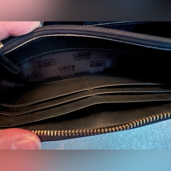 Pre-Owned Michael Kors Delancy Black Monogram Continental Wallet. - Picture 7 of 9